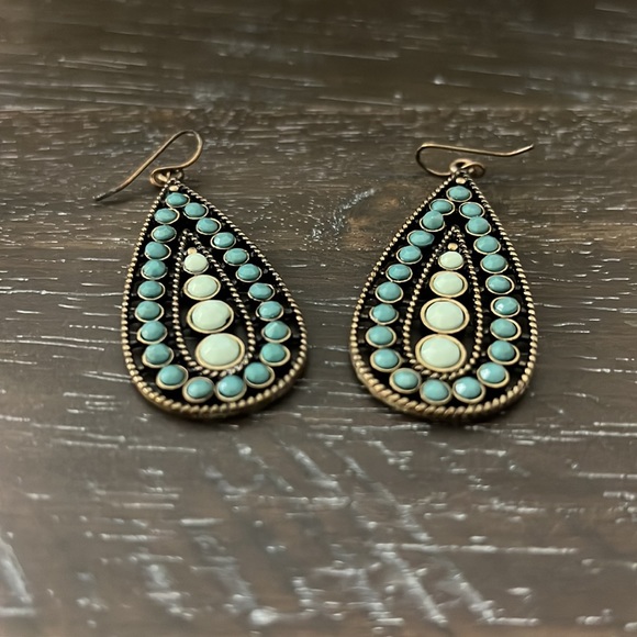 Vintage Teardrop Earrings - Picture 2 of 6